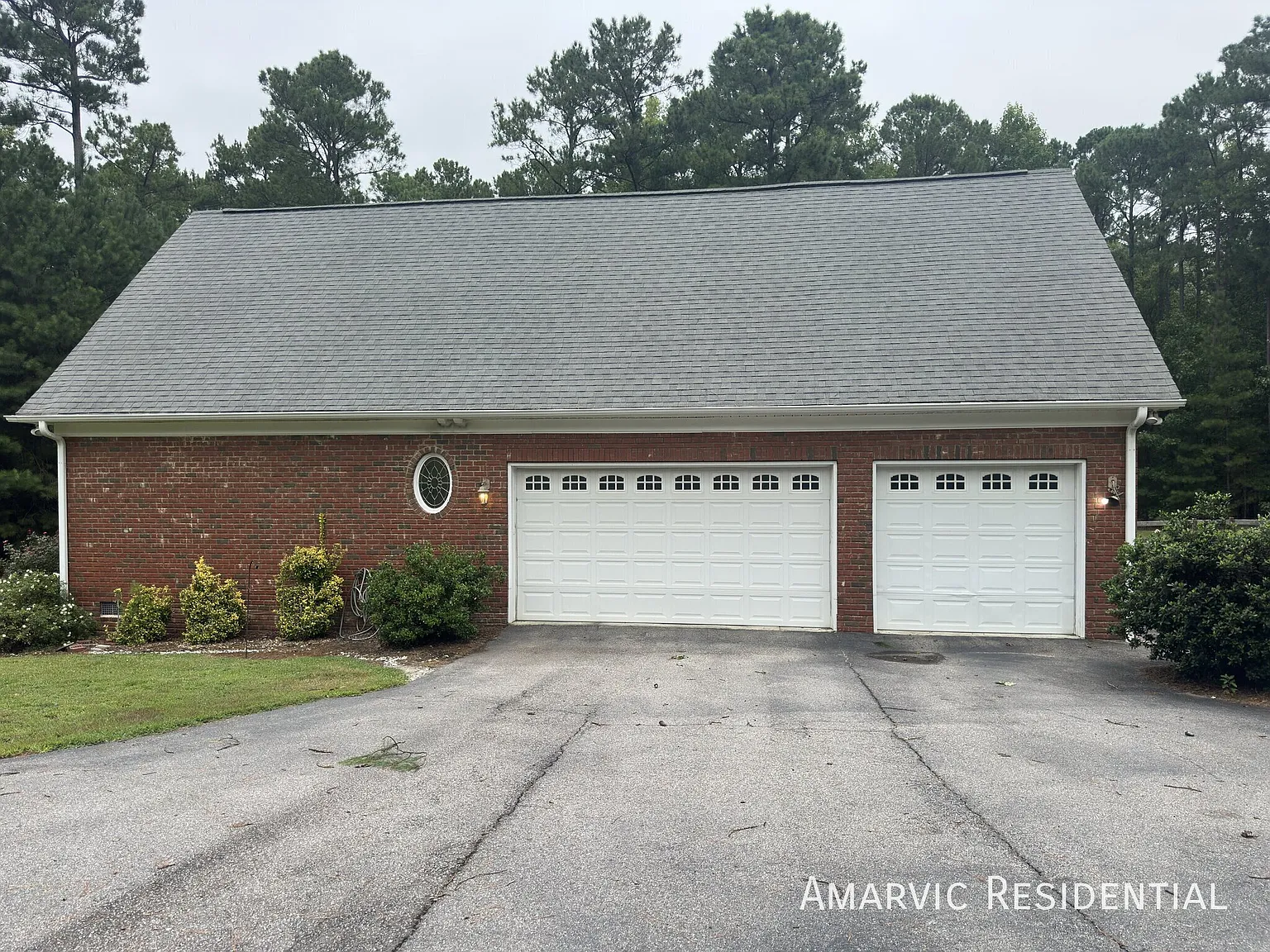 Amarvic Residential — Photo 2