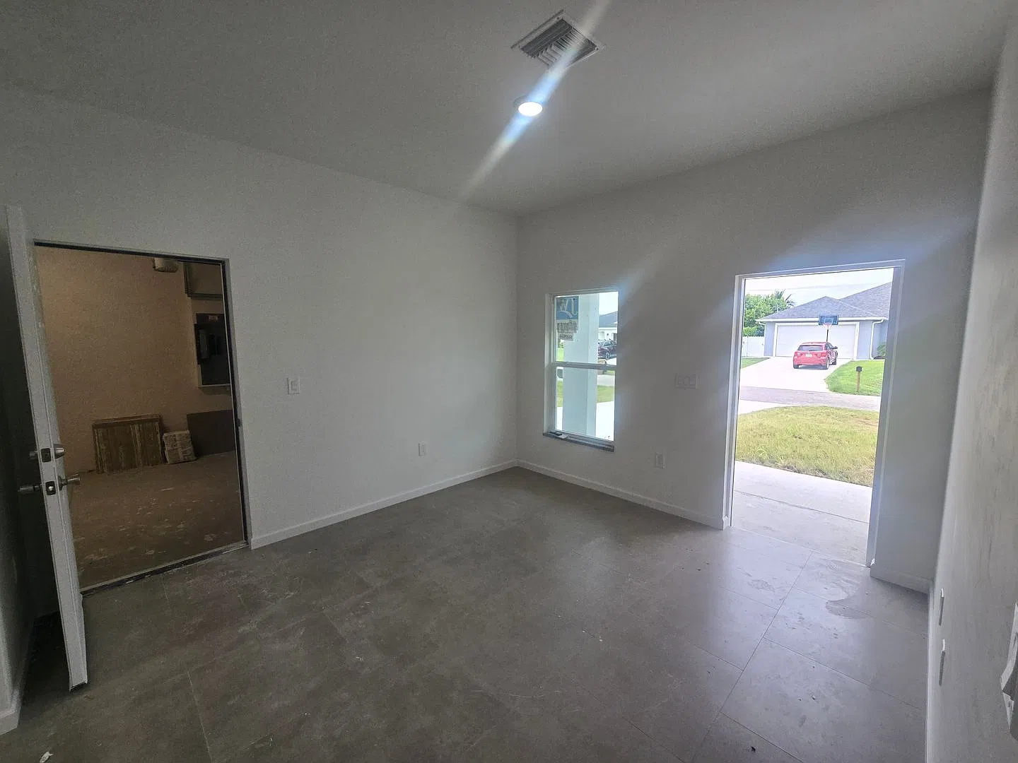 New 2/2/1 Single Family Home Inlehigh Acres — Photo 3