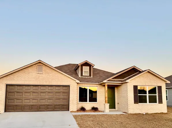 30 Fallen Oak Dr, Conway, AR 72032
