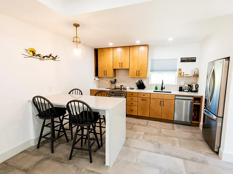 1101 Mallorca Dr — Photo 10