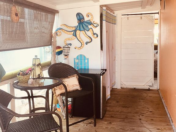 Screened Porch