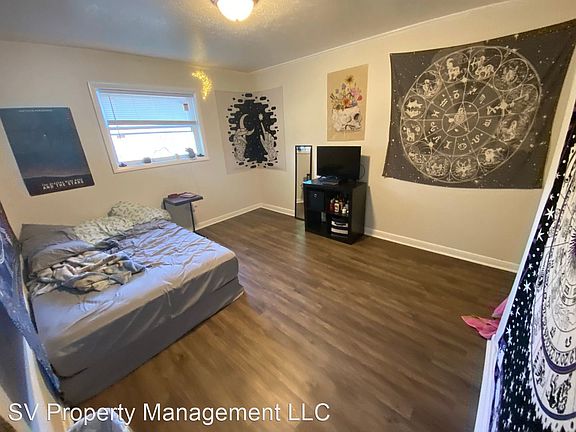 3rd image of 1013 Albemarle Ave #2