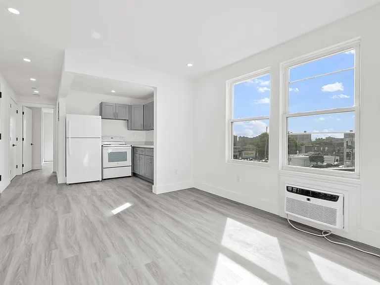 1278 E 222nd St #3 — Photo 9