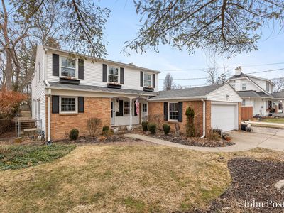 1753 Breton Rd SE, East Grand Rapids, MI, 49506