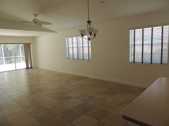 3rd image of 5934 Benevento Dr