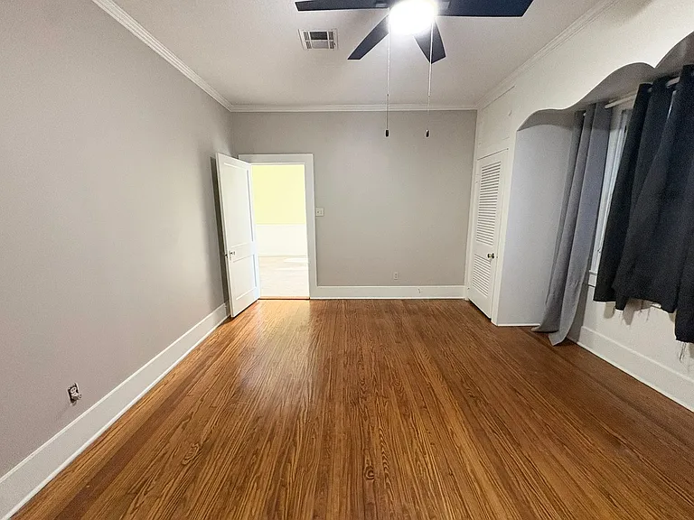 208 Saint Anne St — Photo 22