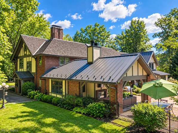 18700 S Park Blvd, Shaker Heights, OH 44122