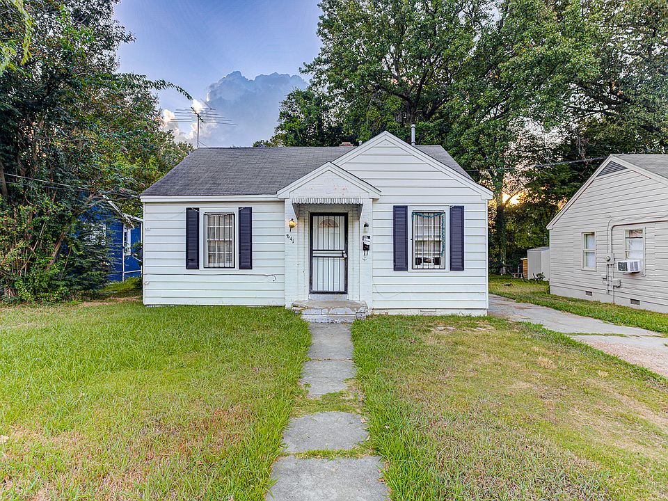1st image of 841 Kippley St