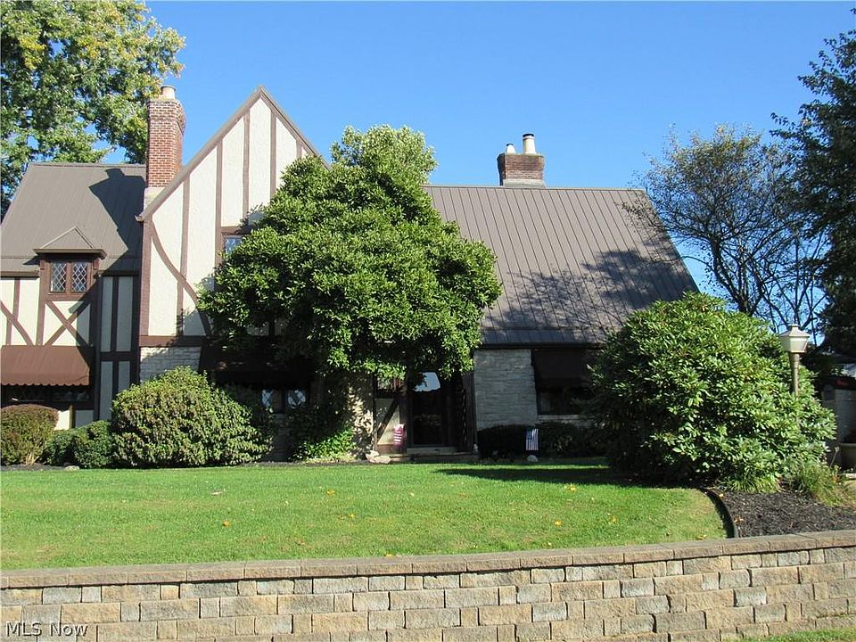 1st image of 800 N 13th St