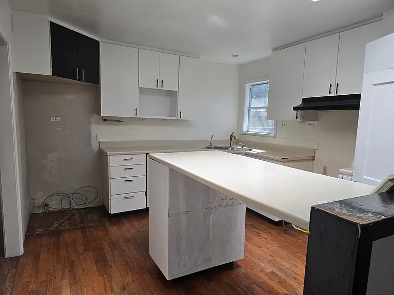 305 N 5th St — Photo 13