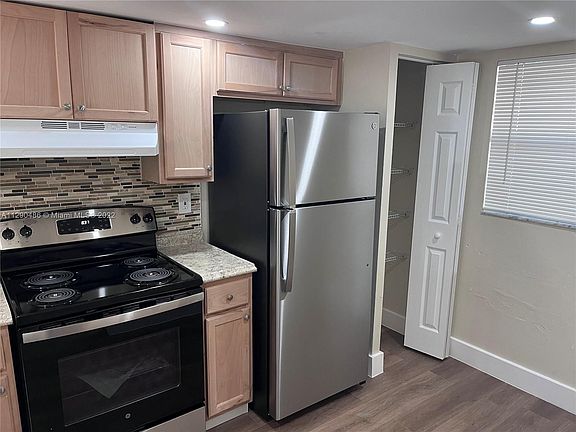 3rd image of 20725 NE 8th Ct APT 105-11