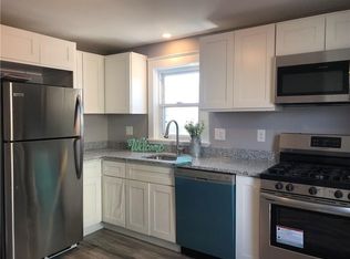 16 Bowen St, Pawtucket, RI 02861