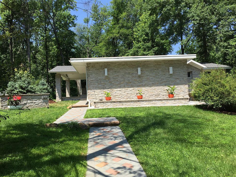 2nd image of 57 Martins Ln