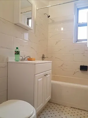 Rented by NYC Realty Brokers LLC | media 7