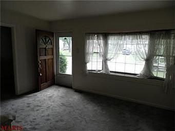 3rd image of 225 Saint Anthony Ln