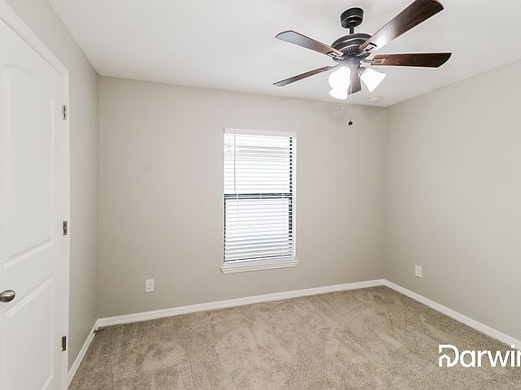 5th image of 6283 Manitoba Dr