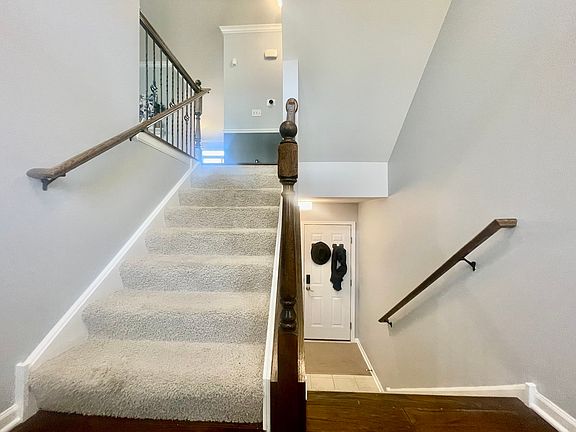 3rd image of 1736 Persimmon St