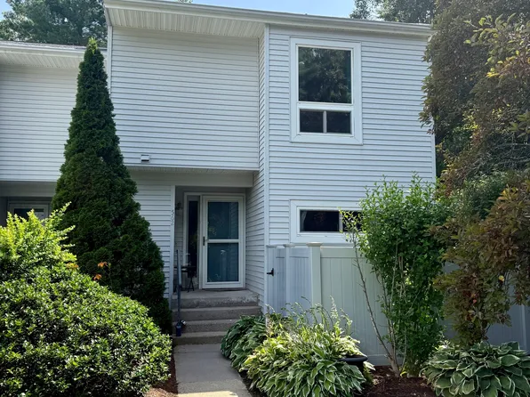 562 Oak Ave Unit 562, Cheshire, CT 06410
