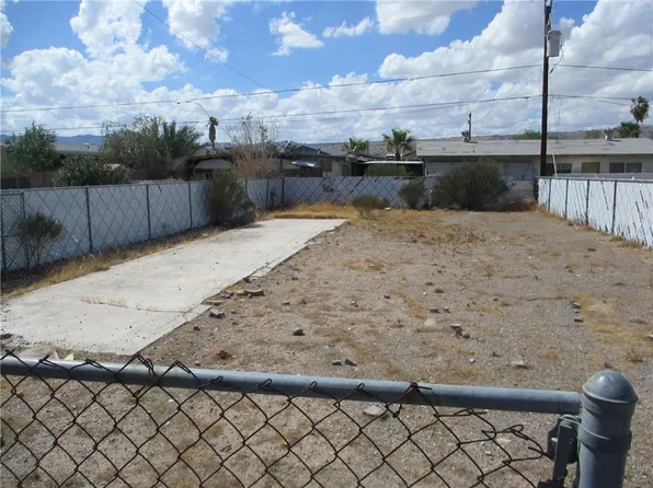 1813 Diamond Drive, Bullhead City, AZ 86442