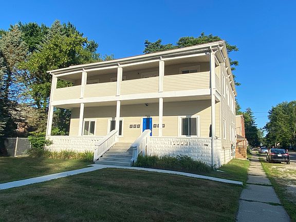 3rd image of 1523 Saint Clair River Dr #4