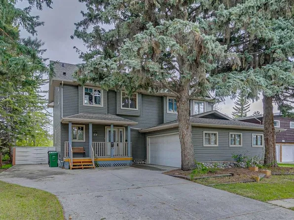 361 E Wildwood Dr SW, Calgary, AB T3C 3E4