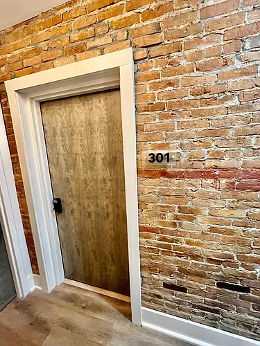 101 S Main St #301 Photo 1