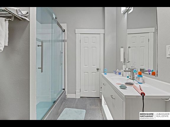 5th image of 3206 S 23rd St APT 2