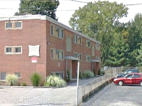 3rd image of 3638 W 117th St APT 3