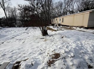 2231 N 3rd St, Springfield, IL 62702