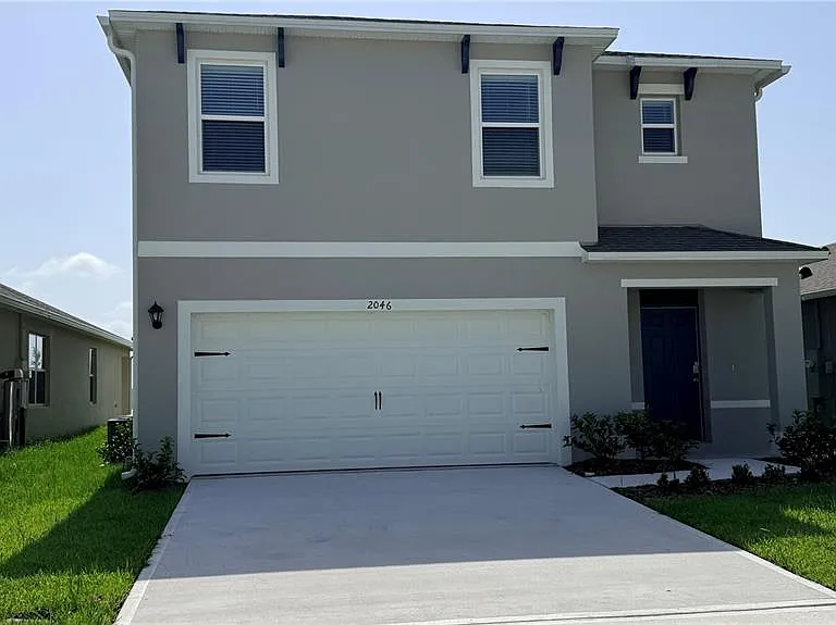 2046 Walnut Creek Dr — Photo 1