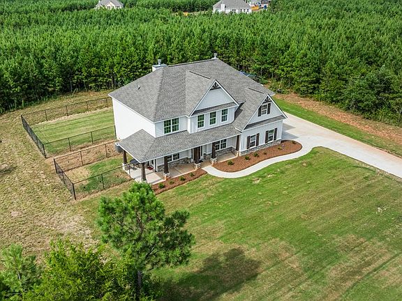 4th image of 1751 Mountain Hill Rd