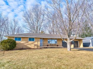 2315 Spring Rose Rd, Verona, WI 53593