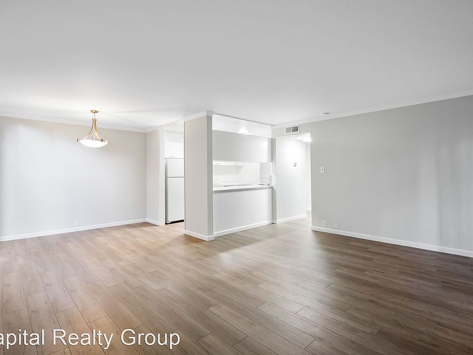 1st image of 211 Elm St APT 202