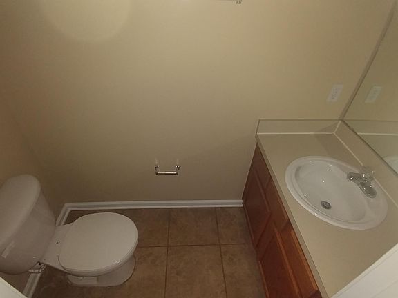 5th image of 1106 Southern Mill Ct