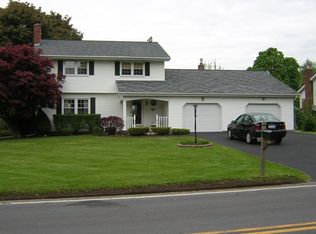 8 Pollock Rd, Latham, NY 12110