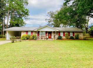 108 Chewalla Cir, Eufaula, AL 36027