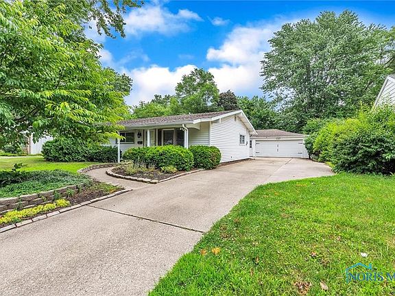 2nd image of 4914 Brinthaven Dr