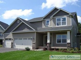 6899 Thames Rd, Woodbury, MN 55125