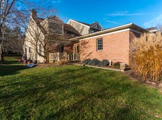1807 Spring Ridge Ln, Lancaster, PA 17603