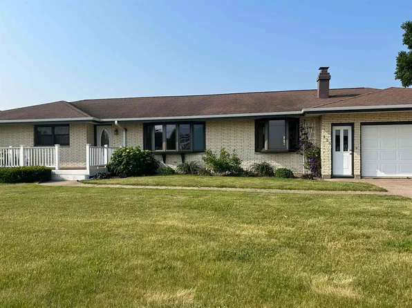 625 W Main St, Dickeyville, WI 53808