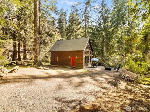 190 N Sundown Drive, Hoodsport, WA 98548