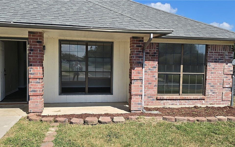 1st image of 4901 Glass Mountain Dr