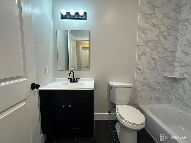 213 French St #7 — Photo 7