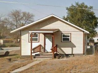 1723 W D St, Torrington, WY 82240
