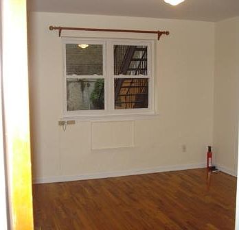 5th image of 31-03 30th St #1