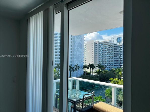 1035 West Ave APT 803
