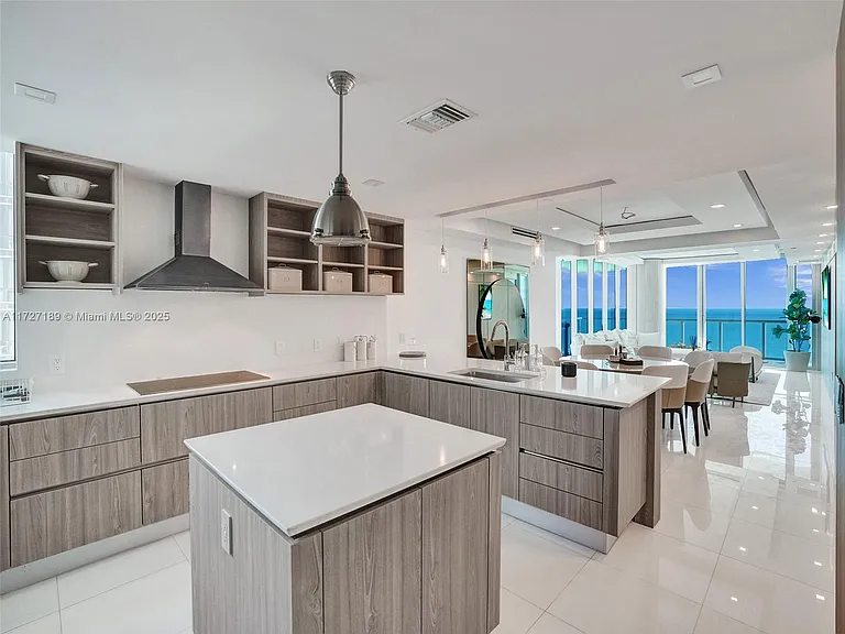 17001 Collins Ave #2308 — Photo 9