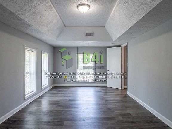4th image of 133 Short St