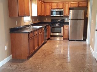 565 Walnut Creek Dr, Bowling Green, KY 42101