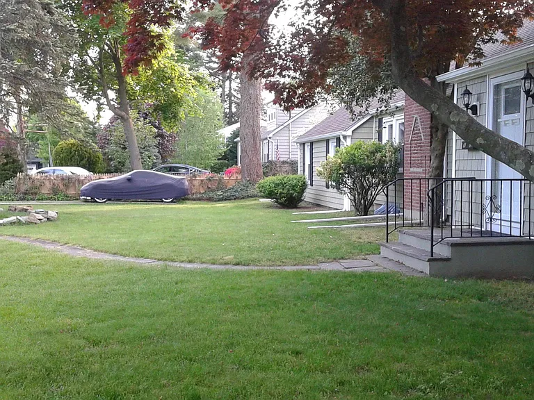 15 Ingersoll St — Photo 3